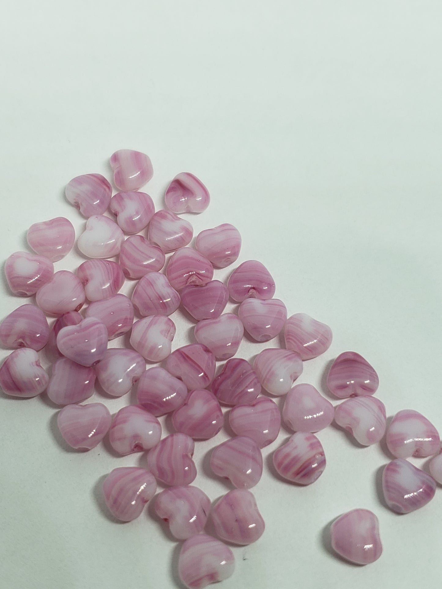Hearts Soft pink Swirl glass 6mm 24pieces