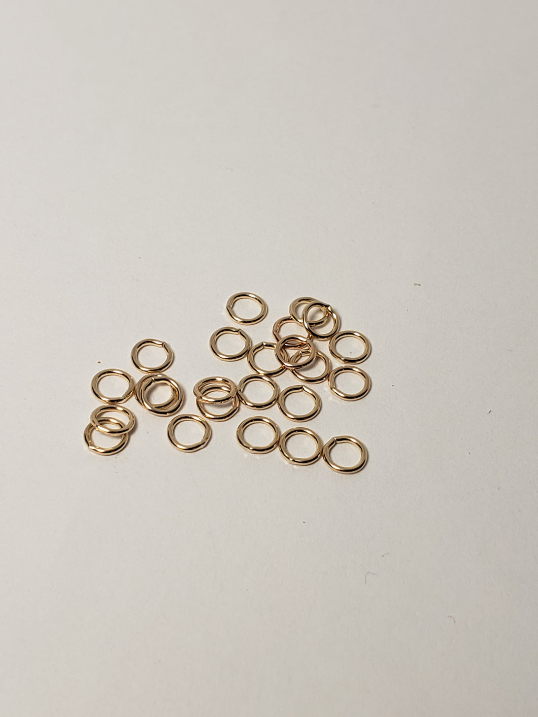 Closed Jump Rings 4mm 24pk