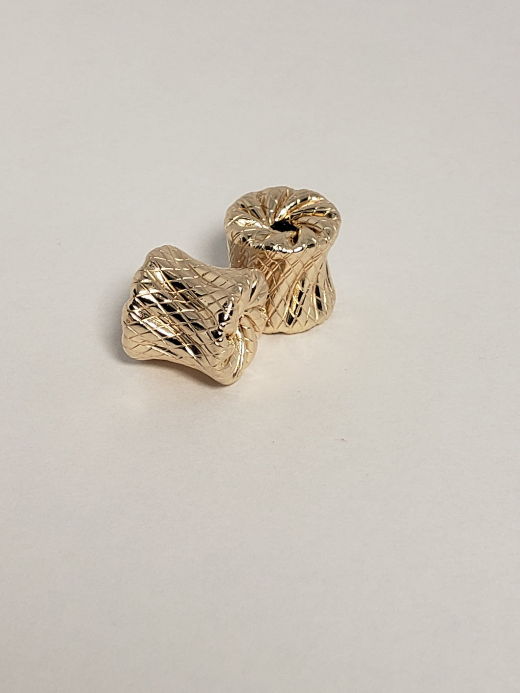 Twisted Barrel XX Pattern 11x12mm 2pc