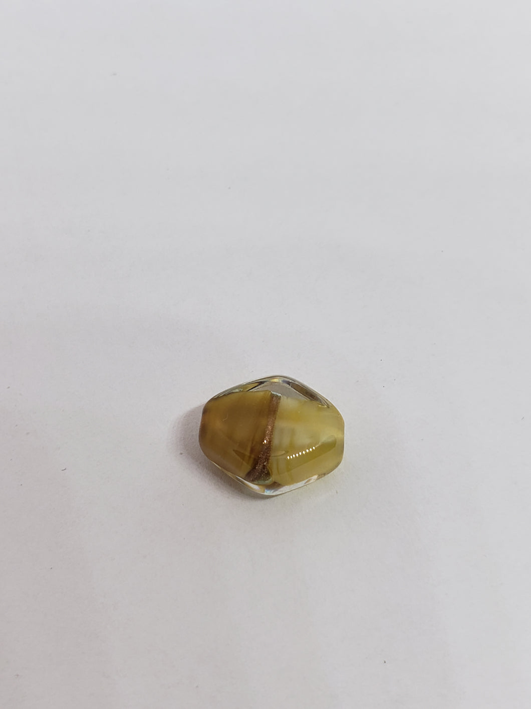 Glass Diamond-Shape Topaz 12x14mm 1pc