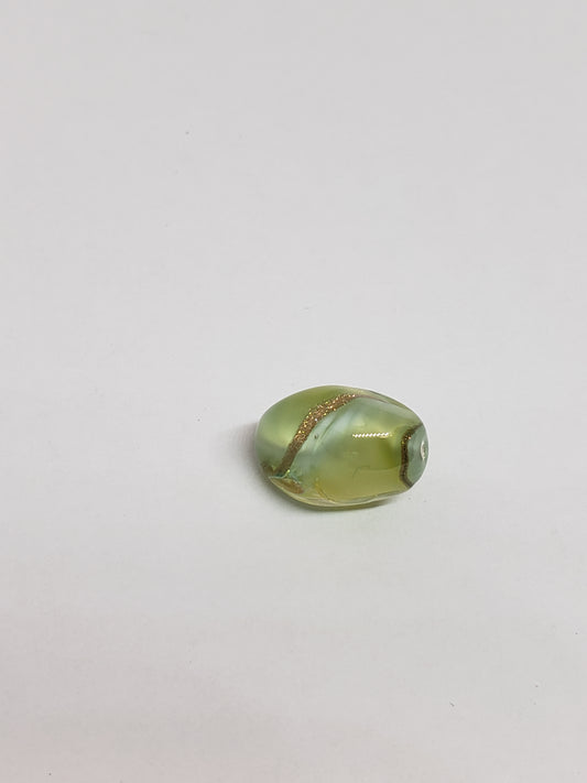 Glass Oval Soft Lime 12x16mm 1pc
