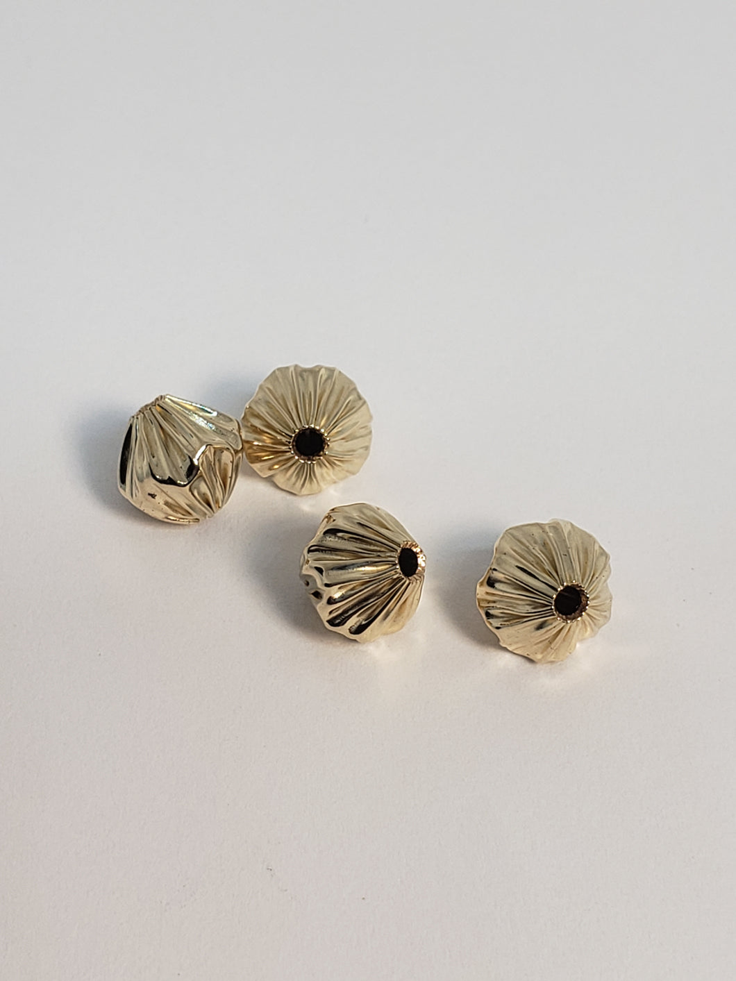 Scallop 8x8.6mm 4pcs